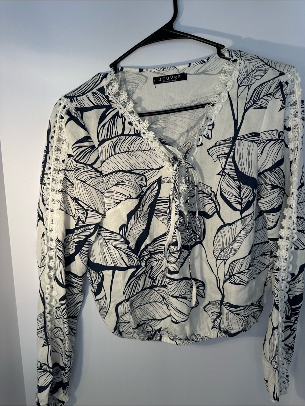 Bone & Navy Leaf-Print Lace Trim Blouse